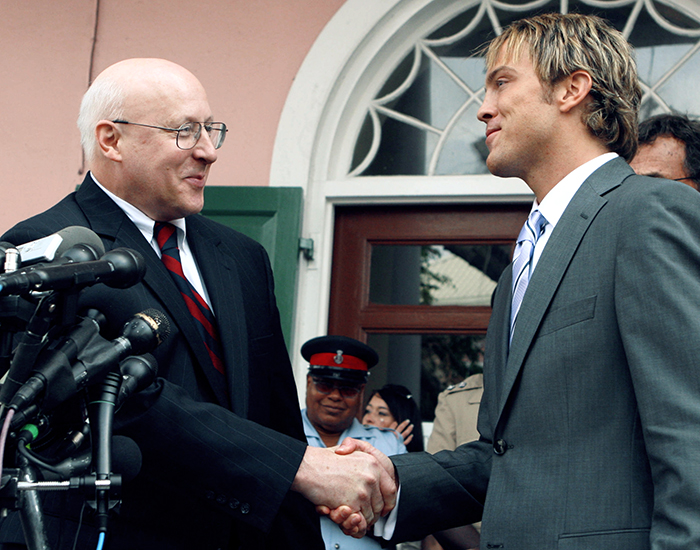 Dr. Baird from DDC with Larry Birkhead